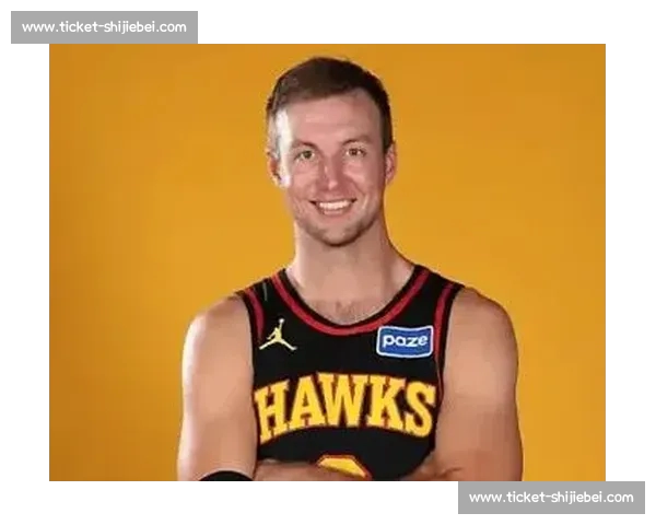 老鹰 4 年 6200 万签换沃克 + 1 年 1100 万签肯纳德！萨总打造 12 人攻防一体新阵